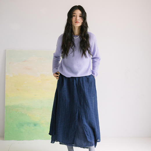 绽放旅行女875朵/山羊绒桑蚕丝混纺格子肌理感圆领套头毛针织衫 商品图3