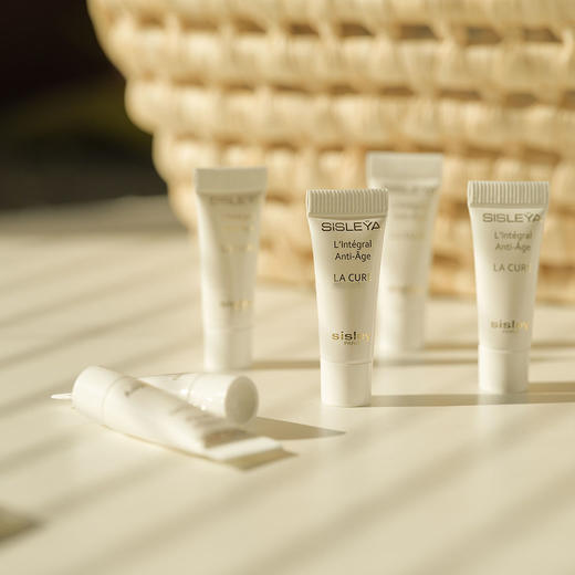 【2.12王炸割肉价】希思黎sisley抗皱修活精华2ml*5 商品图1