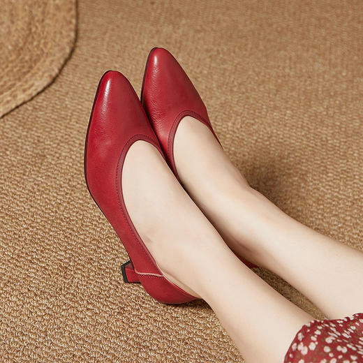 2025新款羊皮小枕头单鞋4公分防磨脚不掉跟尖头女鞋！工作鞋！ 商品图3