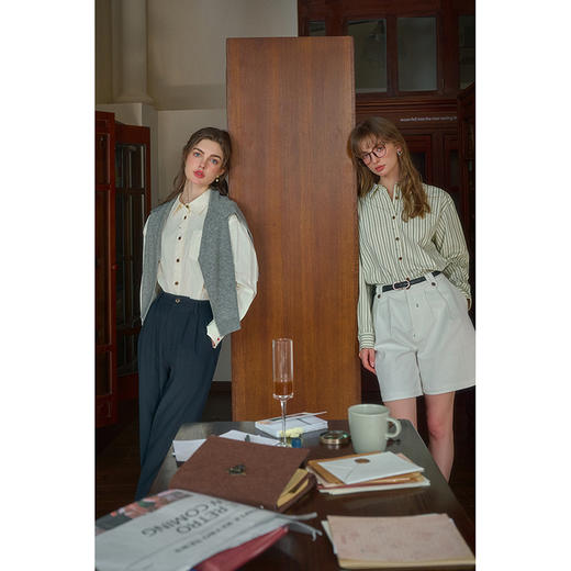 SimpleRetro恋色旋律 手写刺绣文艺四色衬衫女春长袖休闲通勤上衣 商品图4