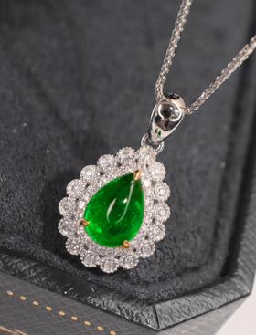 1.3ct蛋面祖母绿吊坠