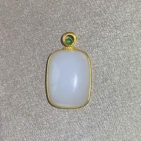 18K古法黄金和田玉（白玉）吊坠--无事牌/方牌15*20mm/配镶翡翠
