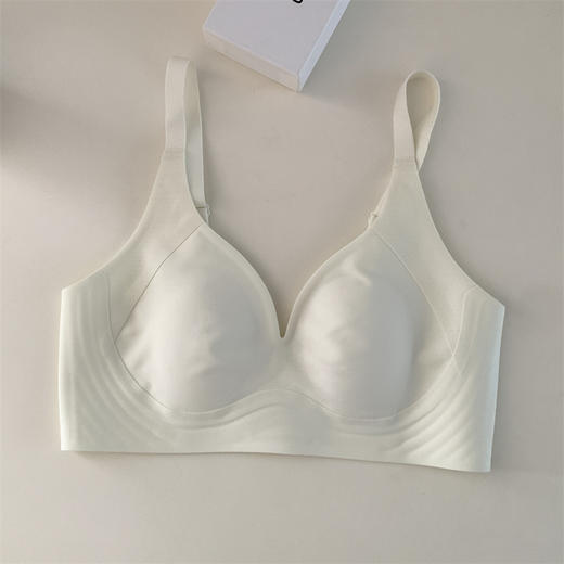 【提拉防下垂】安心无痕聚拢文胸运动小胸显大收副乳性感胸罩新款 商品图6