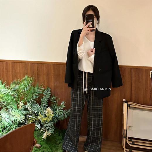 【OSMICARMIN 巴塞街头西装外套】垫肩设计挺阔版型 高级光泽感 怎么穿都好看 这肉显瘦满足日常通勤需求 商品图6