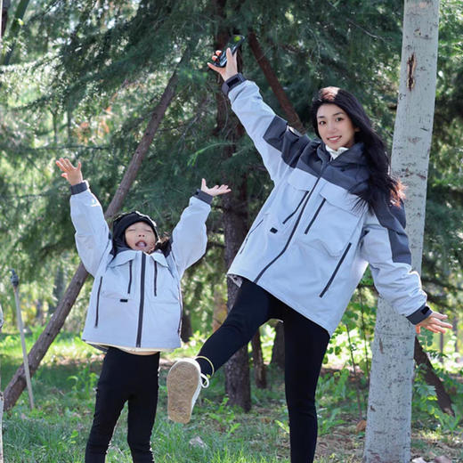 【情侣亲子款户外摇粒绒3合1冲锋衣外套】 全家出行一次配齐 大牌代工厂出品 各种细节超到位 寒风不侵 温暖守护 商品图8