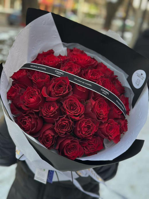 手打圆形全开放式花束 33支高原红 商品图1