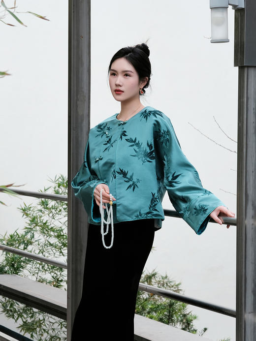 盛唐牡丹| 竹叶纹漳缎偏襟外套 商品图1