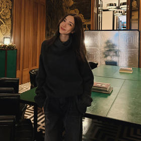 ROMI STUDIO“格雷高知”美丽奴绵羊毛混纺堆领套头毛衫RW24WS71147