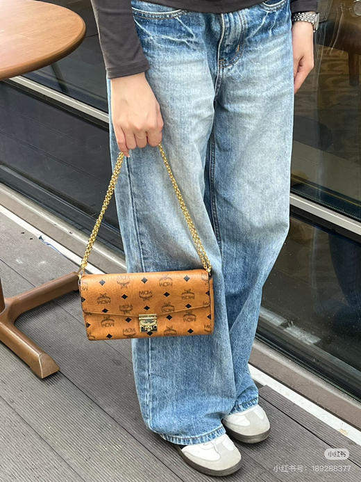 𝗠𝗖𝗠 新版中号信封包✉️纯链条 商品图1