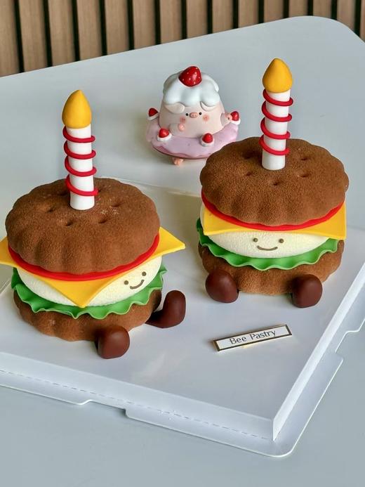 双胞胎小汉堡慕斯蛋糕 商品图0