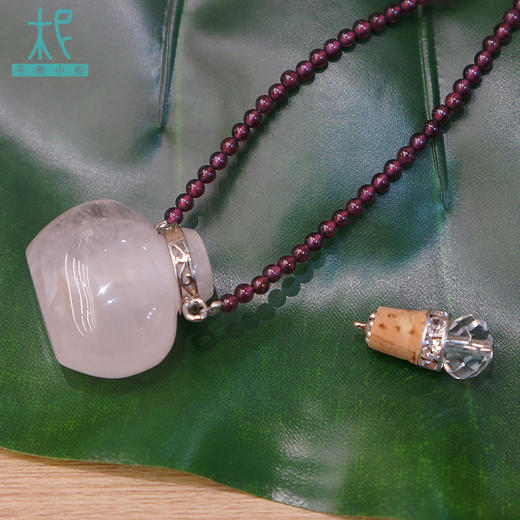 天然石榴石粉水晶精油扩香项链 商品图3