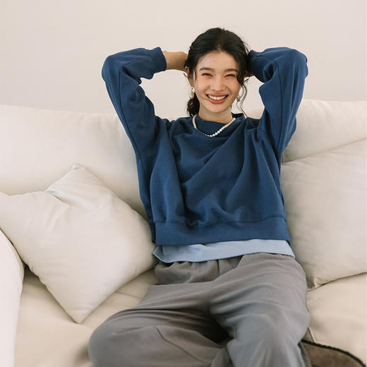绽放旅行女装063朵/纯棉经典廓形感圆领插肩套头上衣透气休闲卫衣 商品图1