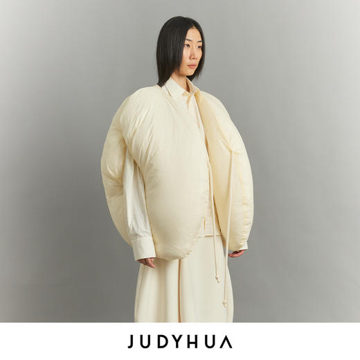 JUDYHUA 极简无袖羽绒服外套 商品图1