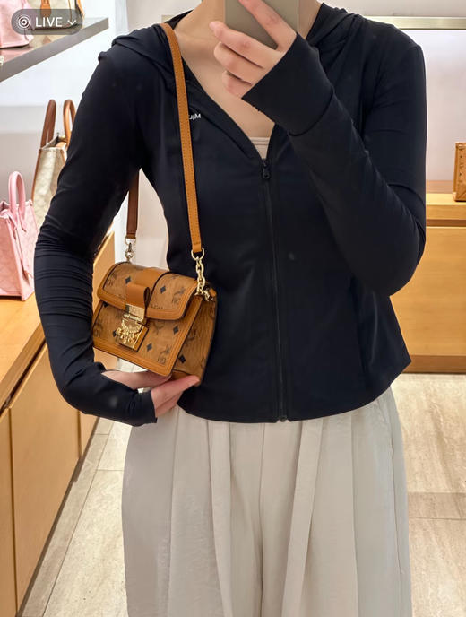 𝐌𝐂𝐌 新款mini 达芙妮 链条斜挎包 商品图3