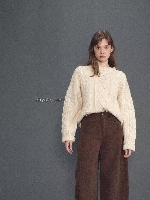shyshystill/shy202411015/三色重磅美丽奴羊毛粗棒麻花圆领毛衣 商品图3