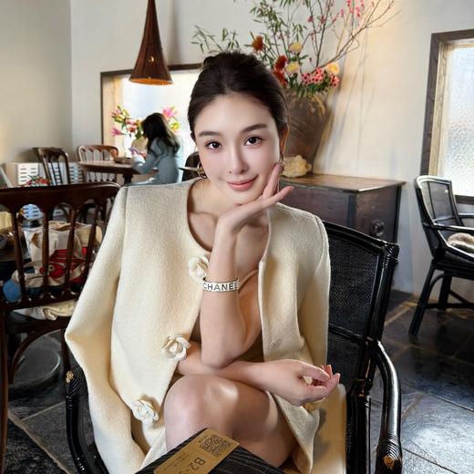 PIANAI冷小姐#法式千金 米白色花朵小香套装 商品图1