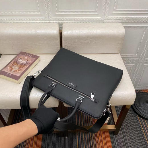 春季特惠💰620 男士公文包+手提包+斜挎包实用款33112-5出货啦 商品图6