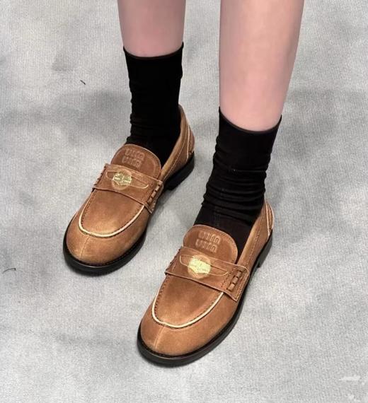 年度必入  买手店  缪小姐金币乐福鞋   麂皮棕/黑色开边珠牛皮单鞋 商品图1