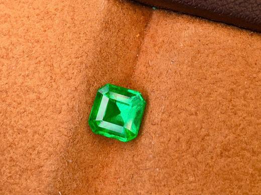 0.96ct刻面祖母绿裸石 商品图3