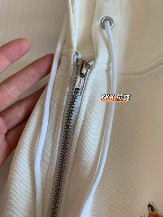 原单正品小狐狸情侣款拉链卫衣开衫 面料质感隔着屏幕都能感受到，四个色。
尺码S-XL 商品图4