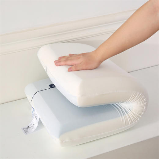 YA朵星级酒店同款零压深睡记忆枕升级款云感裸肌面料 商品图2