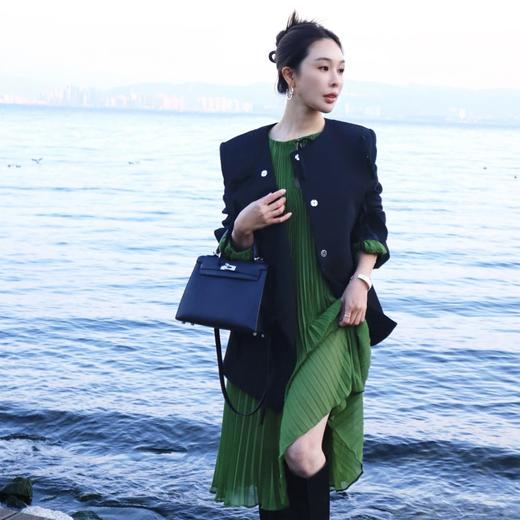 PIANAI冷小姐# 绿色压褶连衣裙+上衣 商品图4