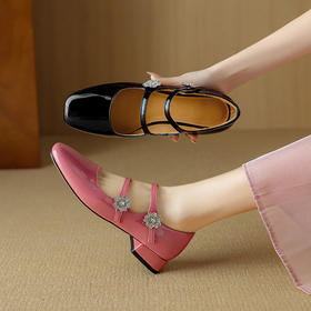 【预售5天】自留款超美又乖又嗲圆头水钻花朵浅口漆皮玛丽珍单鞋NJMK&K1323