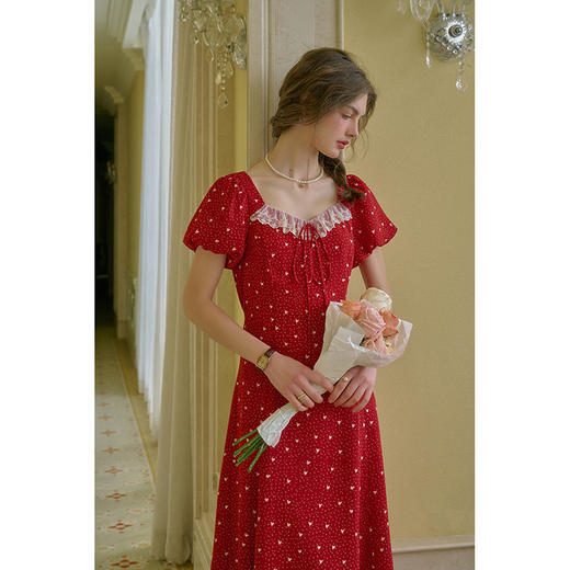 （小眠专属）SimpleRetro心愿精灵 经典蕾丝法式方领连衣裙女复古泡泡袖波点裙 商品图3