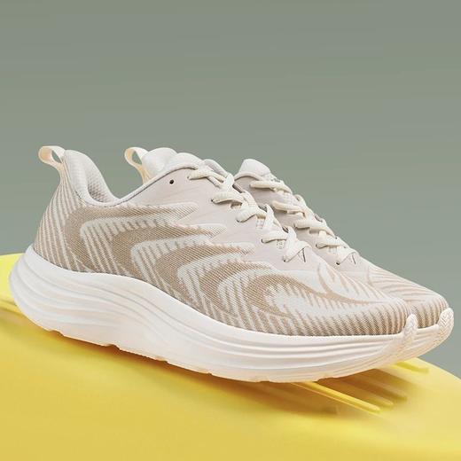 【男女同款】品牌代工厂出品！秋冬男女缓震厚底耐磨透气回弹运动鞋JB24101，又轻又软又弹，防油防污防泼水鞋面、鞋楦加宽，好穿到爆！ 商品图10