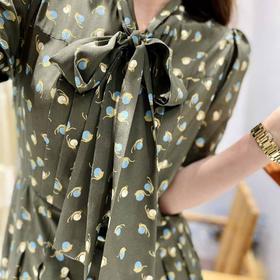 顺丰包邮洛诗琳34802新款蝴蝶结飘带真丝印花百褶连衣裙女53068