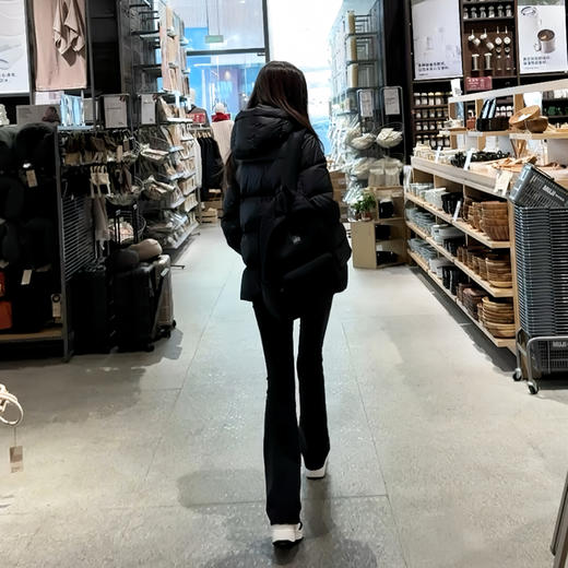 ROMI STUDIO“温暖过冬”高克重白鹅绒可拆卸连帽羽绒服 RWBWW81739 商品图2