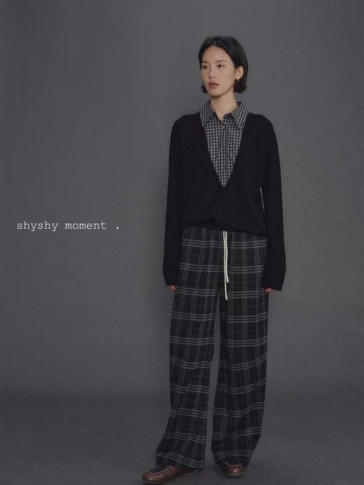 shyshystill/shy202411008/假两件大V领贝壳扣衬衣 商品图1