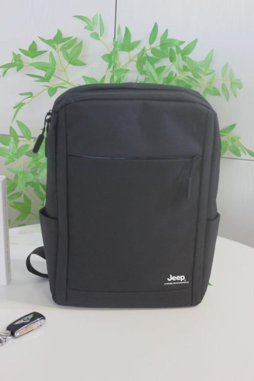 👏线下高端门店1300➕【吉普·JEEP】城市轻旅双肩包🌸，美式复古，时尚小众 某东在售198 特价秒杀仅售59 ✅大容量，多隔层设计轻松收纳  商品图7