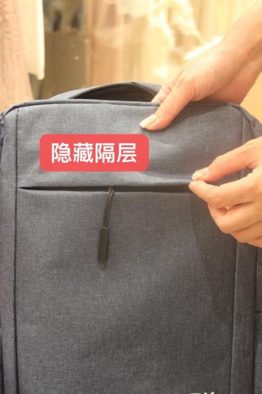 👏线下高端门店1300➕【吉普·JEEP】城市轻旅双肩包🌸，美式复古，时尚小众 某东在售198 特价秒杀仅售59 ✅大容量，多隔层设计轻松收纳  商品图2