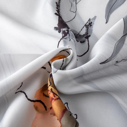 多喜爱 50S天丝四件套 缥缈茹烟/屿香花意绣花工艺 缥缈茹烟 丝滑舒适 刷木印染 奥地利进口兰精天丝 莱赛尔纤维 国风刺绣 礼盒包装 商品图13