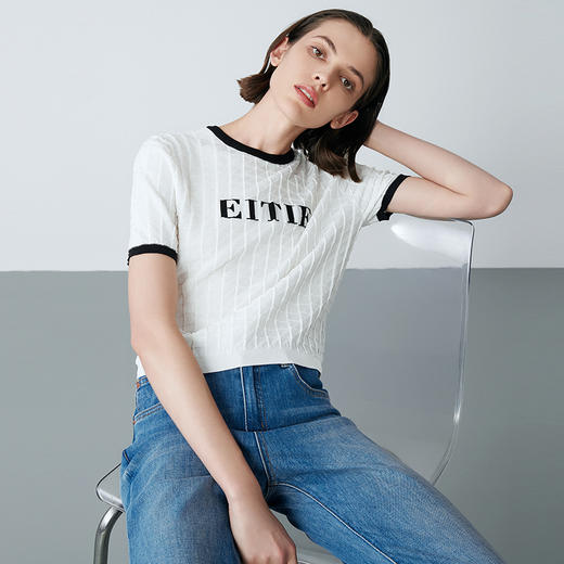 EITIE爱特爱春季新款撞色显瘦百搭基础简约针织衫7701412 商品图5