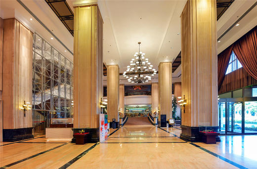 ★老友聚★￥399起/人 连住2晚【桐乡开元名庭酒店(万象汇店)】高级房+早餐+4顿正餐，满10人免费1桌棋牌、KTV！多人数套餐可选，聚会优选~有效期至2025年12月30日 商品图1