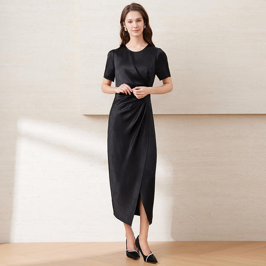 EITIE爱特爱夏季新品纯色百搭洋气褶皱收腰连衣裙7707437 商品图3