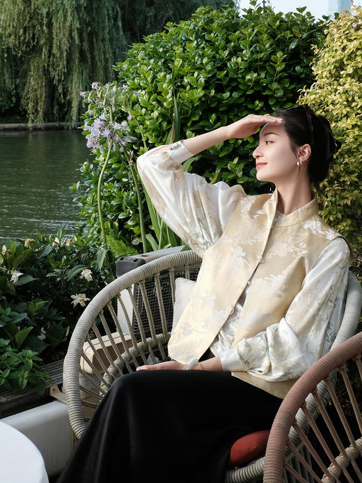 盛唐牡丹 |玉兰花真丝双面穿马甲 商品图3