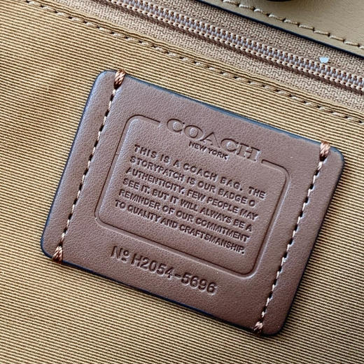 春季特惠💰450 蔻驰City托特包购物袋5696 吸扣设计新款女士托特包/手提/单肩 经典老花包身设计 商品图7