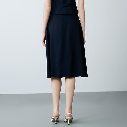 EITIE爱特爱春季新款气质垂感A版显瘦半身裙7706409 商品图4