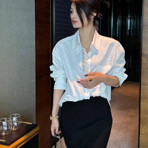 顺丰包邮洛诗琳35842高级感棉质重工亮片钉珠不规则扭结衬衫2035 商品图3