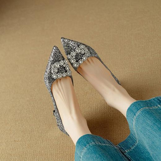 【预售5天】绝美仙女风格利特粗跟尖头高跟闪亮婚鞋宴会鞋低跟气质单鞋DB&M6176 商品图4