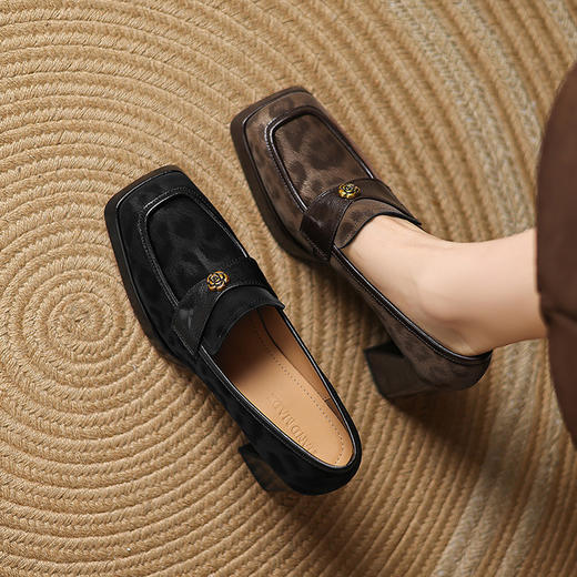 【预售5天】牛皮法式复古休闲乐福鞋，豹纹轻便舒适F方头粗跟单鞋DPJ&2027 商品图4