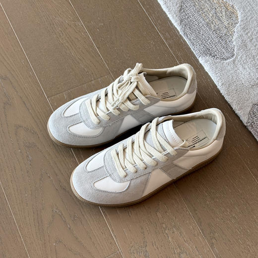 自留推荐！巨百搭好穿-牛反绒磨砂牛皮德训鞋【包邮+三天无理由退huan】 商品图0