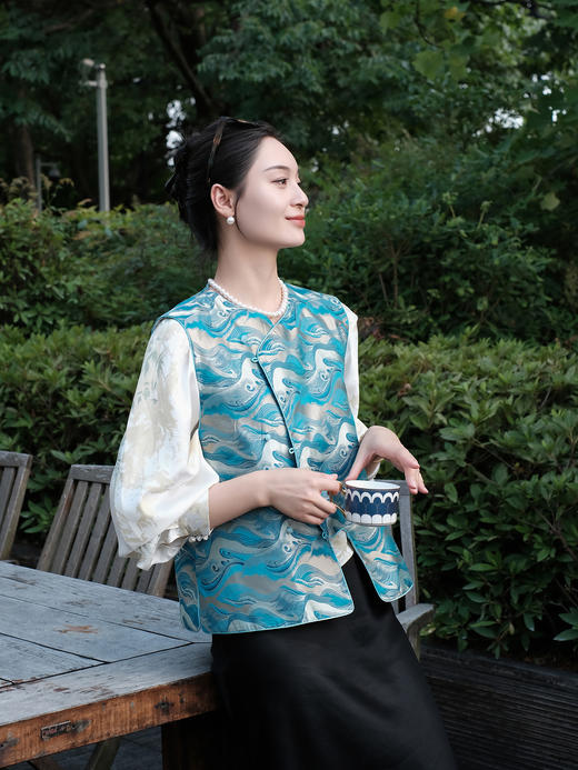 盛唐牡丹 |海浪纹重缎宋锦偏襟马甲 商品图0