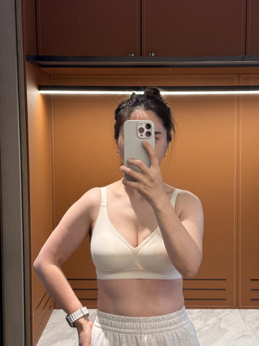 S658-巨好穿自留！无痕收副乳隐形提拉文胸 商品图3