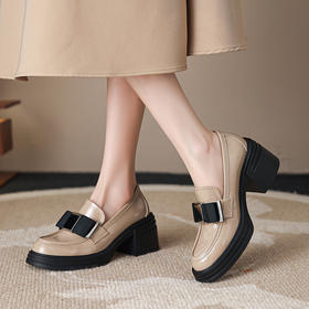 【预售5天】英伦风厚底粗跟单鞋新款百搭黑色春季高颜值小皮鞋HCYYHD&5783