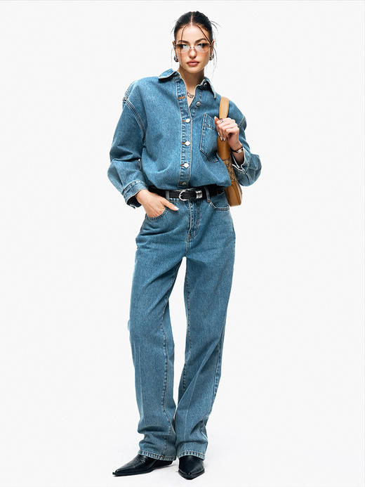 TR她热 丹宁时代 蓝色复古水洗设计感廓形衬衫中腰直筒牛仔裤套装 商品图1