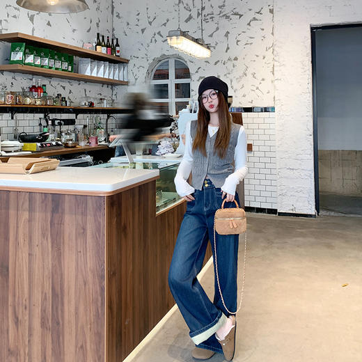 <曾小咸推荐>显瘦深蓝色加绒阔腿牛仔裤 商品图5